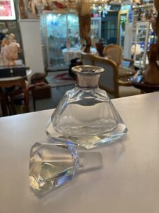 PERFUMERO DE CRISTAL whatsapp image 2026 08 15 at 15.37.28